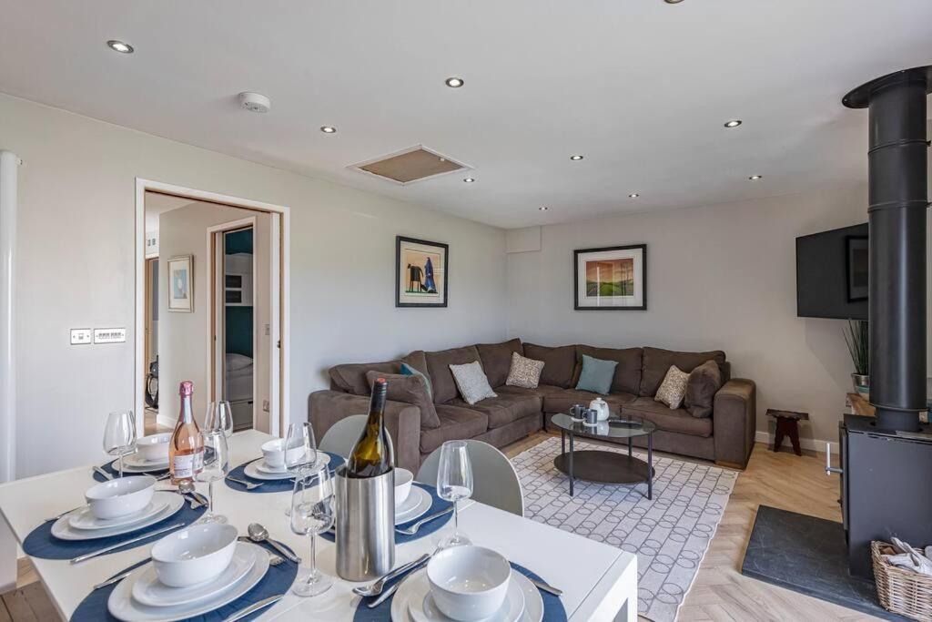 Family-Friendly Retreat Between Beach & Mountains Tremadog Exterior photo