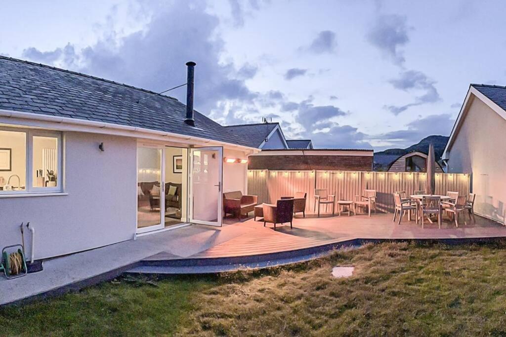 Family-Friendly Retreat Between Beach & Mountains Tremadog Exterior photo
